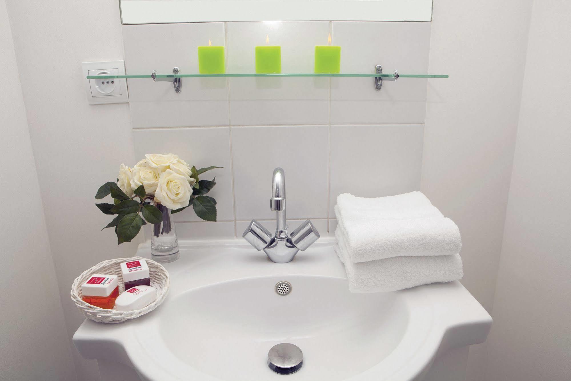 Sejours & Affaires Pantin Charles De Gaulle Aparthotel Ngoại thất bức ảnh